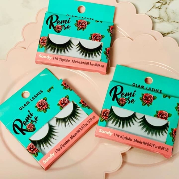 Remi rose eyelashes. - Picture 2 of 2
